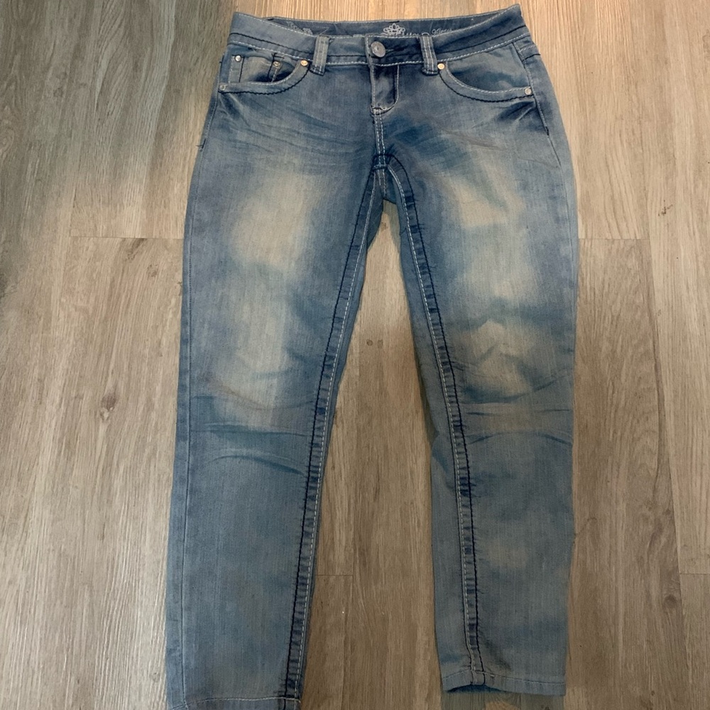 Light Blue Vintage Capri Jeans